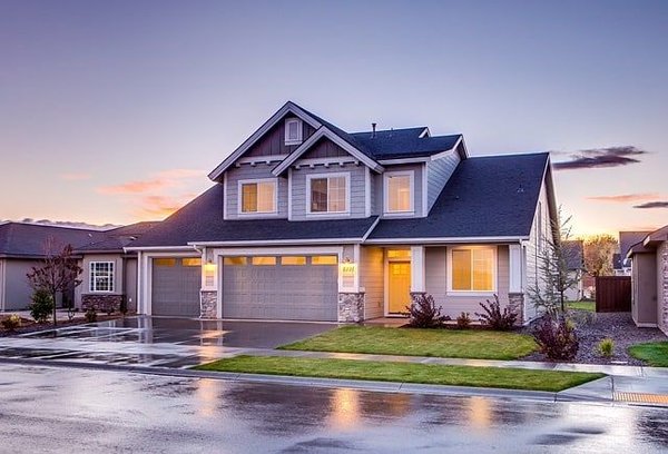 La meilleure agence immobilière pour la vente de votre propriété : quels sont les critères à prendre en compte ?
