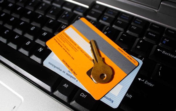 Quelle meilleure option choisir entre une carte prépayée et une carte de crédit ?